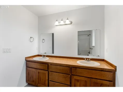 327 3rd Avenue Dallesport WA 98617