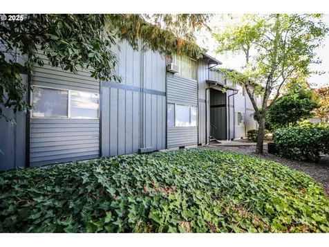 1015 R Street Springfield OR 97477