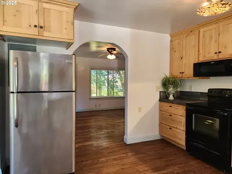 636 18th Street Port Orford OR 97465