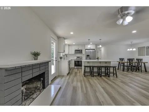 680 SW Willow Creek Drive Beaverton OR 97003