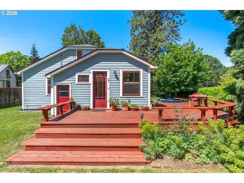 1003 5th Street Hood River OR 97031