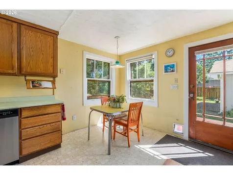 1003 5th Street Hood River OR 97031