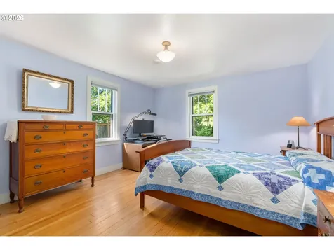 1003 5th Street Hood River OR 97031