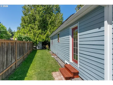 1003 5th Street Hood River OR 97031