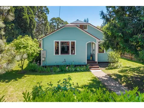 1003 5th Street Hood River OR 97031