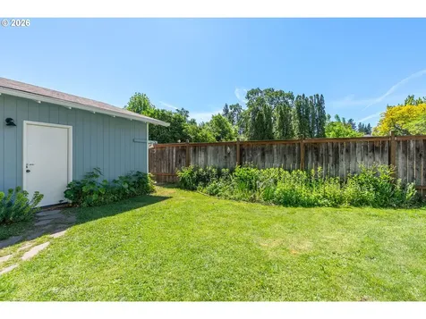 1003 5th Street Hood River OR 97031