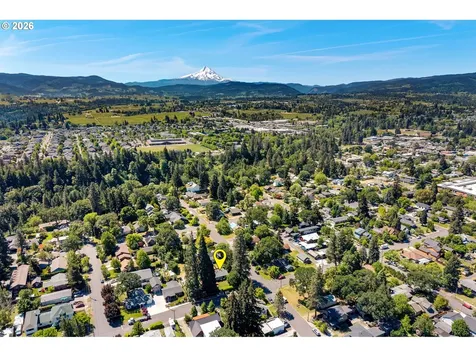1003 5th Street Hood River OR 97031
