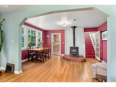 1003 5th Street Hood River OR 97031