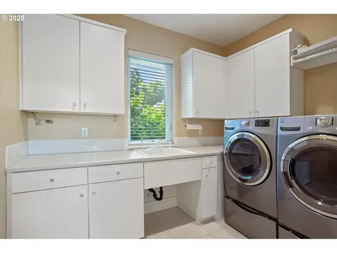 22040 Shannon Place West Linn OR 97068