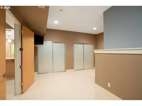 22040 Shannon Place West Linn OR 97068