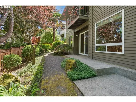 22040 Shannon Place West Linn OR 97068