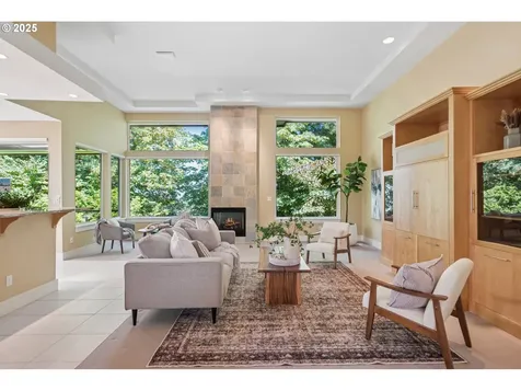 22040 Shannon Place West Linn OR 97068