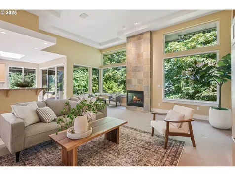 22040 Shannon Place West Linn OR 97068