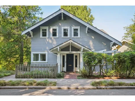 4003 SW Hillsdale Avenue Portland OR 97239