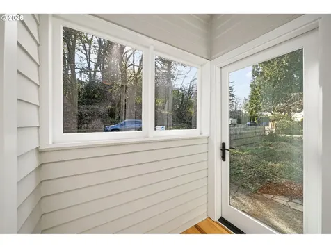 4003 SW Hillsdale Avenue Portland OR 97239