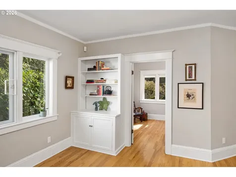 4003 SW Hillsdale Avenue Portland OR 97239