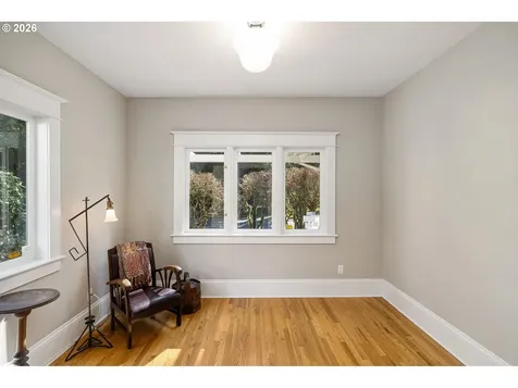 4003 SW Hillsdale Avenue Portland OR 97239