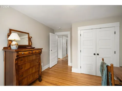 4003 SW Hillsdale Avenue Portland OR 97239