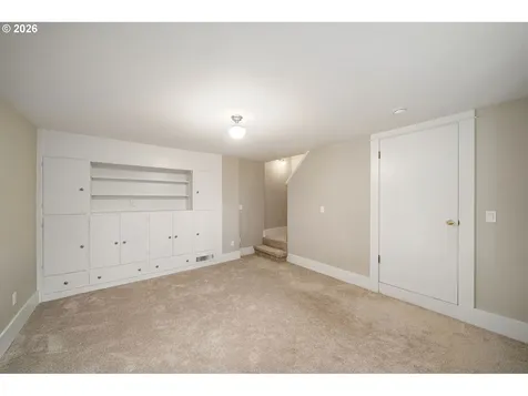 4003 SW Hillsdale Avenue Portland OR 97239
