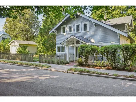 4003 SW Hillsdale Avenue Portland OR 97239