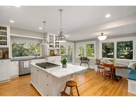 4003 SW Hillsdale Avenue Portland OR 97239