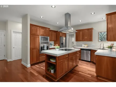 2545 SW 75th Terrace Portland OR 97225