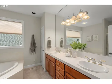 2545 SW 75th Terrace Portland OR 97225