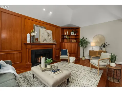 2545 SW 75th Terrace Portland OR 97225