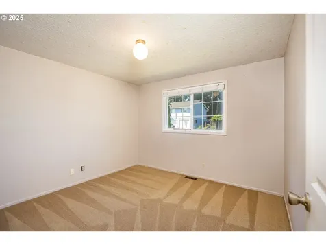 280 Timothy Street Junction City OR 97448