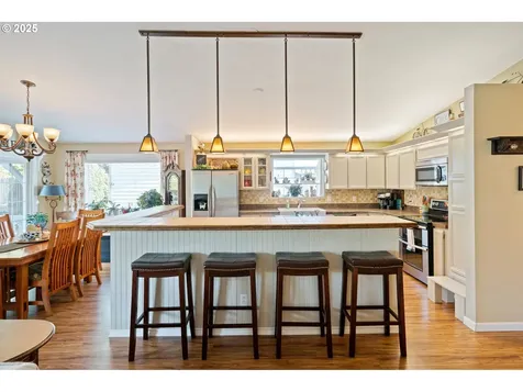 845 NW 3rd Street Gresham OR 97030