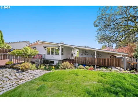 845 NW 3rd Street Gresham OR 97030