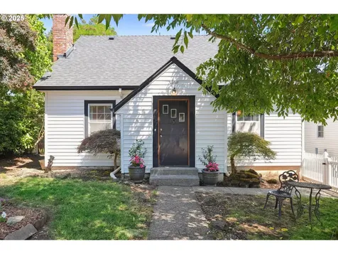 1306 NW Benton Street Camas WA 98607