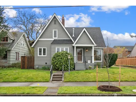 5824 NE Broadway Portland OR 97213