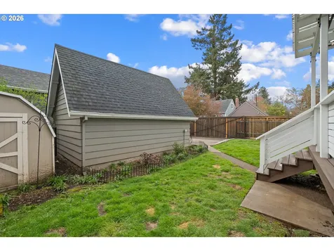 5824 NE Broadway Portland OR 97213