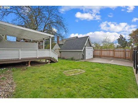 5824 NE Broadway Portland OR 97213