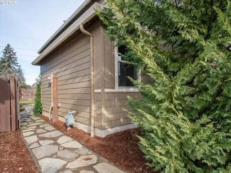 15304 NE 17th Street Vancouver WA 98684