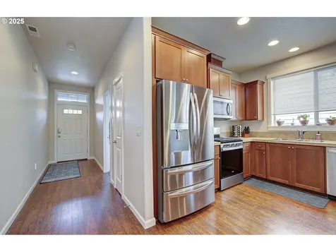 530 N Helens View Drive Ridgefield WA 98642