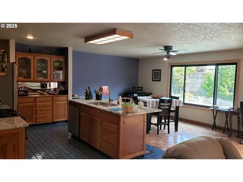 1026 SE 213th Avenue Gresham OR 97030