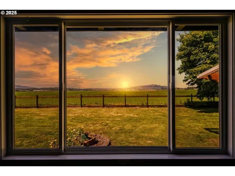 1770 Mccormick Loop Road Tillamook OR 97141