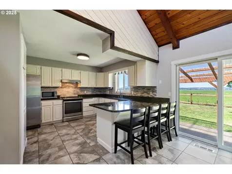 1770 Mccormick Loop Road Tillamook OR 97141