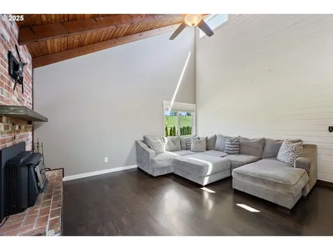 1770 Mccormick Loop Road Tillamook OR 97141