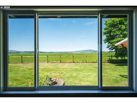 1770 Mccormick Loop Road Tillamook OR 97141