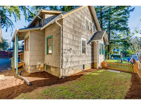 2223 SE 139th Avenue Portland OR 97233