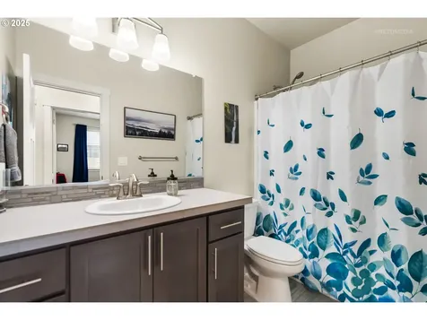 120 NE 19th Avenue Canby OR 97013