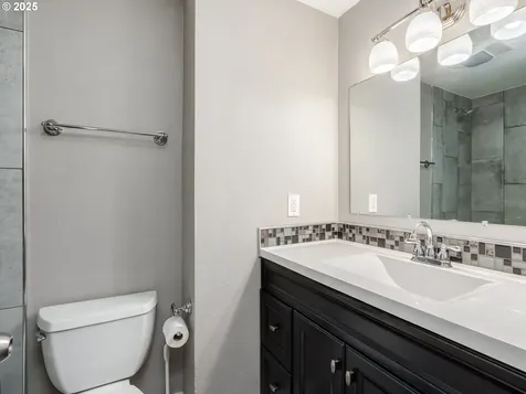 11215 NE 85th Circle Vancouver WA 98662