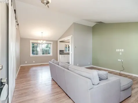 11215 NE 85th Circle Vancouver WA 98662