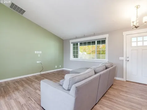 11215 NE 85th Circle Vancouver WA 98662