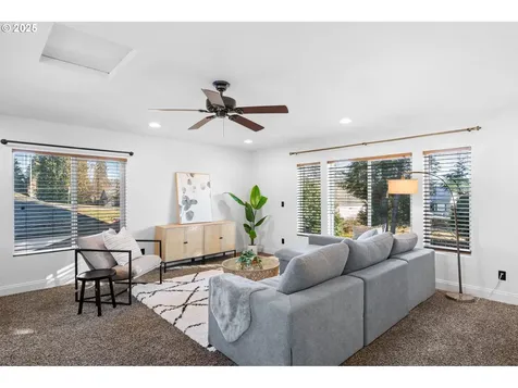 1424 D Street Washougal WA 98671