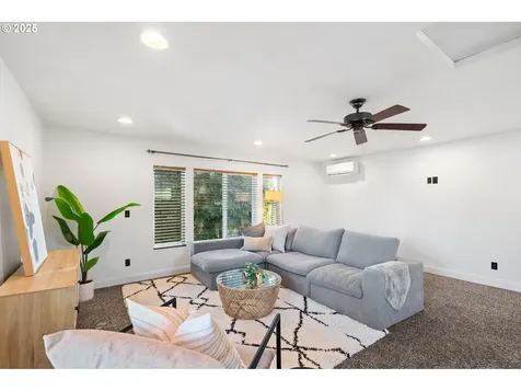 1424 D Street Washougal WA 98671