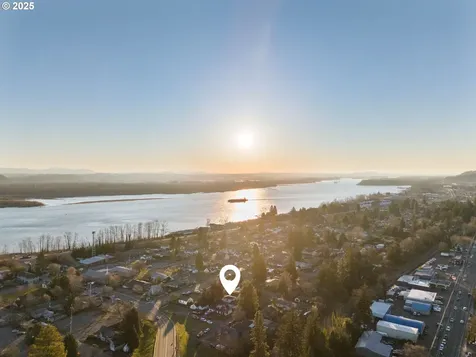 1424 D Street Washougal WA 98671